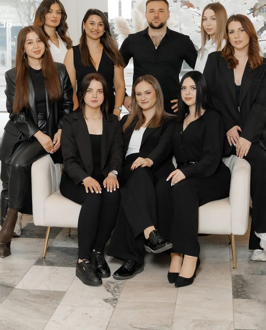 Tým MM beauty salonu v interiéru salonu